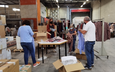 Voluntàries posant a punt l'outlet de CIPO | Cedida